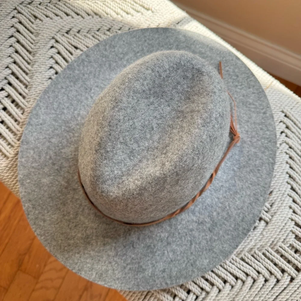 Target 100% Wool Light Gray Wide Brim Fedora Hat Size M/L‎